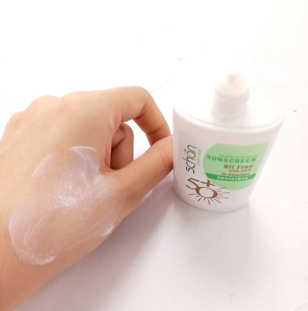 فلوئید ضد آفتاب بی رنگ شون مدل invisible محافظ UVA ،UVB و PA+++، ضد حساسیت، بدون چربی، مناسب انواع پوست‌ حجم 50 میلی لیتر