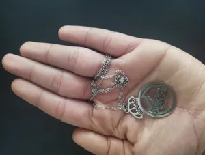 تجریه خرید گردنبند مدل رئال مادرید