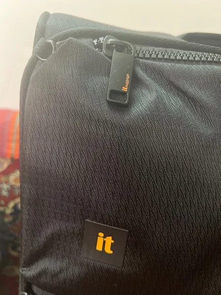 چمدان آی تی مدل LYKKE 28 سایز بزرگ