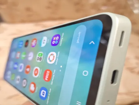 گوشی موبایل سامسونگ مدل Galaxy A16 4G دو سیم کارت ظرفیت 128 گیگابایت و رم 4 گیگابایت - ویتنام - به همراه شارژر 25 وات سامسونگ