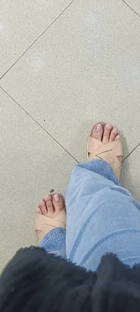 صندل زنانه مدل ضربدری مارال