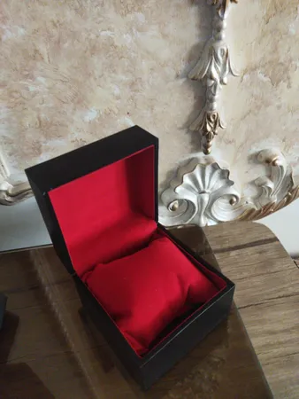 جعبه ساعت مدل کلاسیک فاخر