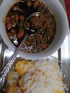 تجریه خرید کنسرو خورشت قیمه و سیب زمینی با سویا شیفته - 370 گرم به همراه کنسرو خورشت قورمه سبزی با سویا شیفته - 370 گرم بسته 12 عددی