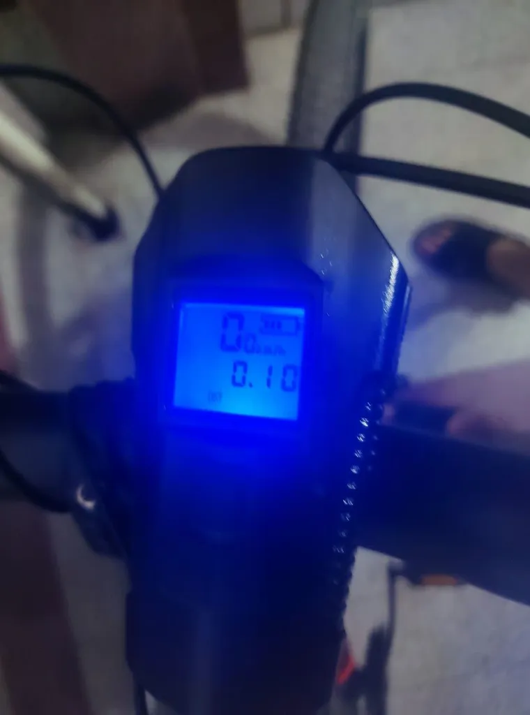 چراغ جلوی دوچرخه مدل 4 کاره دیجیتالی FY317