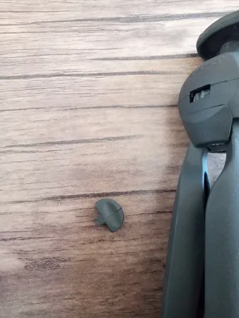 سه پایه نگهدارنده گوشی موبایل یونیمات مدل D909