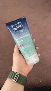 تجریه خرید اسکراب لایه بردار پوست رینوزیت مدل Oil and Free حجم 200 میلی لیتر