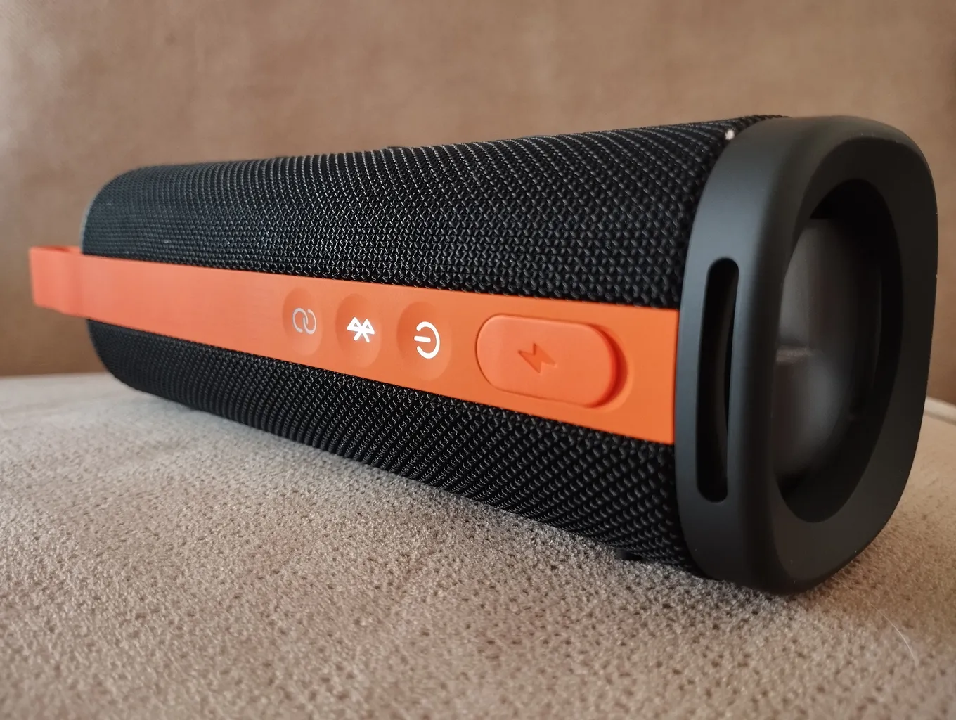 اسپیکر بلوتوثی قابل حمل شیائومی مدل Sound Outdoor