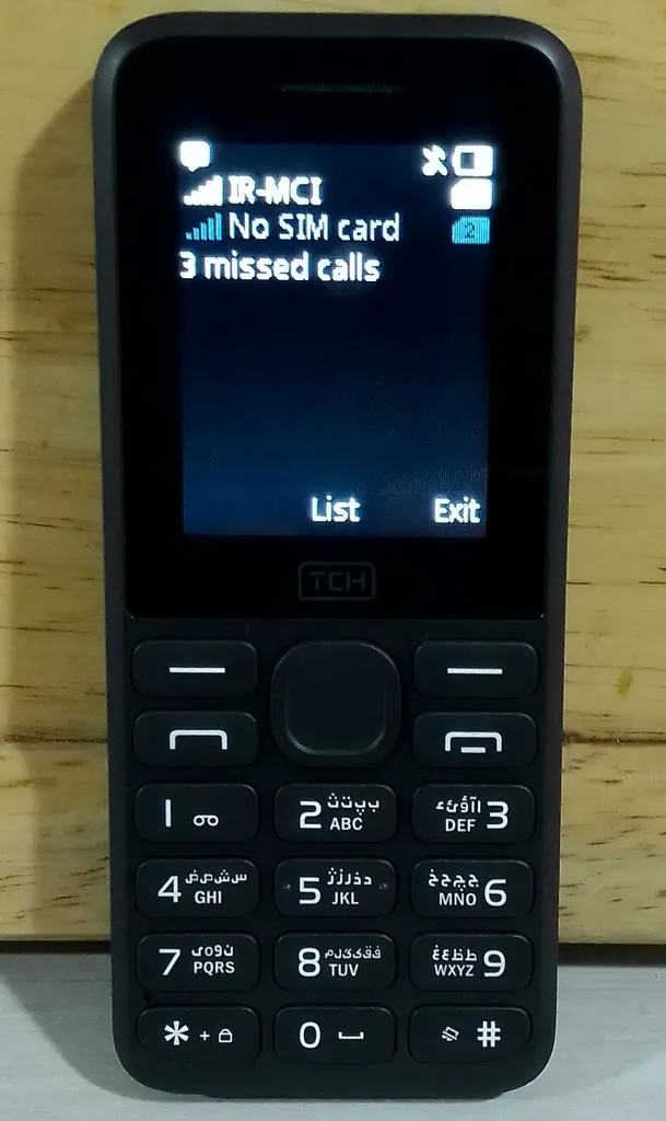 گوشی موبایل تی سی اچ مدل ARC دو سیم‌کارت ظرفیت 4 مگابایت