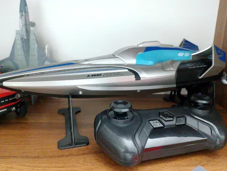 قایق بازی کنترلی مدل سرعتی کد 1250