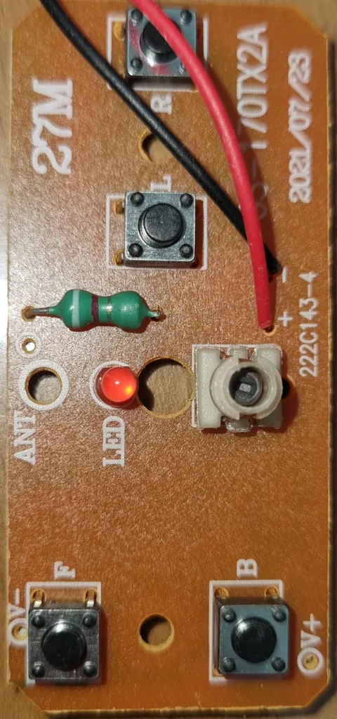 گیرنده و فرستنده ماشین کنترلی مدل 4CH-LED