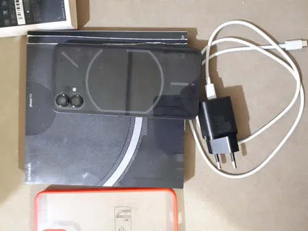 گوشی موبایل ناتینگ مدل Phone 1 دو سیم کارت ظرفیت 256 گیگابایت و رم 8 گیگابایت