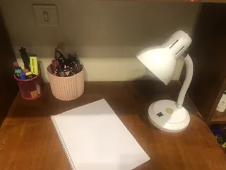 چراغ مطالعه کد R771