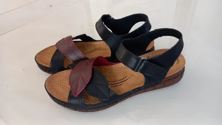 صندل زنانه شهپر مدل پدیده 107 کد 03010