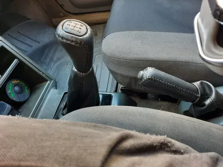 روکش فرمان کاور پلاس مدل PR-LUXE-RD به همراه سردنده وگردگیر و روکش ترمزدستی و کاور سویچ مناسب برای پراید