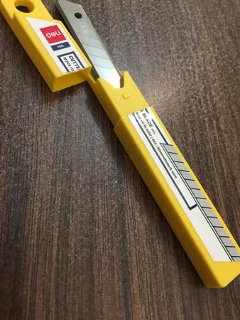 تیغ کاتر دلی مدل DL2012 کد 78932 بسته 10 عددی