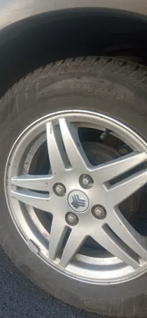 در پوش وسط رینگ خودرو چیکال مدل M-7 مناسب برای کوئیک بسته 4 عددی