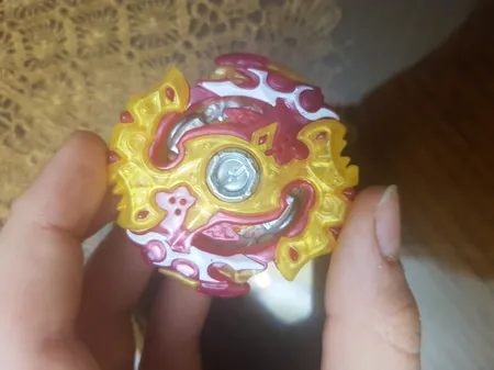 اسباب بازی مدل فرفره های انفجاری کد BEYBLADE B-100