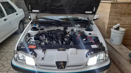 لامپ هدلایت خودرو مدل D9H7 بسته 2 عددی