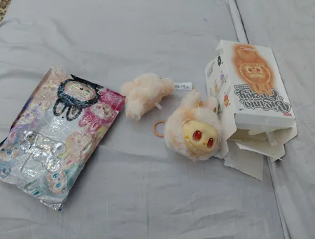 اسباب بازی شانسی مدل عروسک لبوبو انرژی