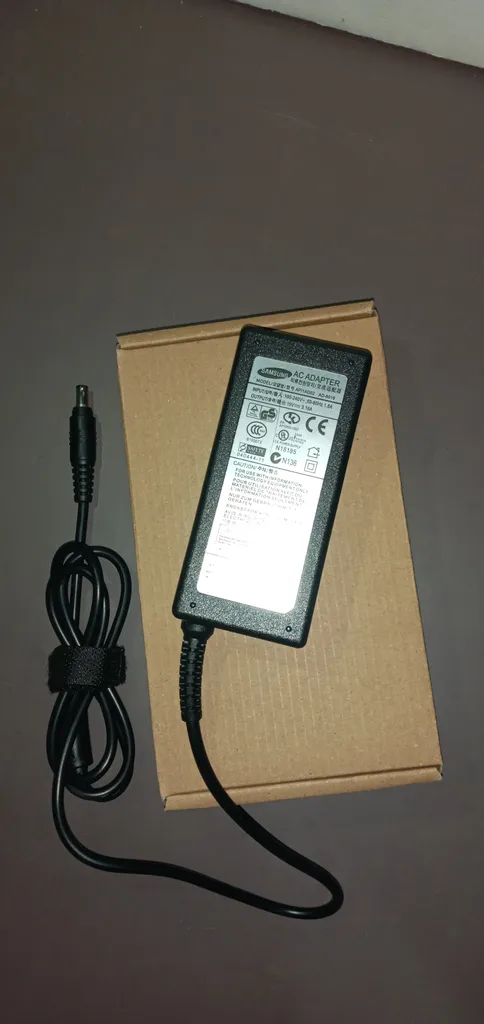 شارژر لپ تاپ 19 ولت 3.16 آمپر مدل AD-60ZBD