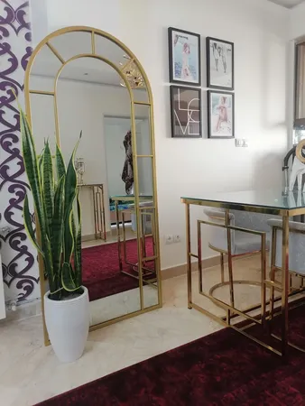 آینه مدل فلزی طرح تاج 180