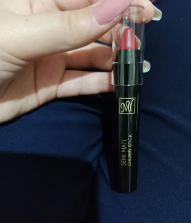 رژ لب مدادی مای مدل SEMI MATT سری Black Diomond شماره 18