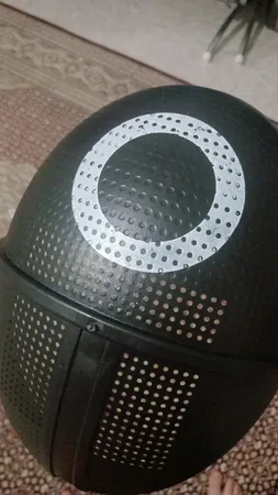 ماسک ایفای نقش مدل سربازان اسکویید گیم طرح مثلث