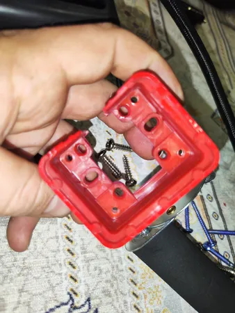 پمپ باد فندکی دلیکس مدل FN12V