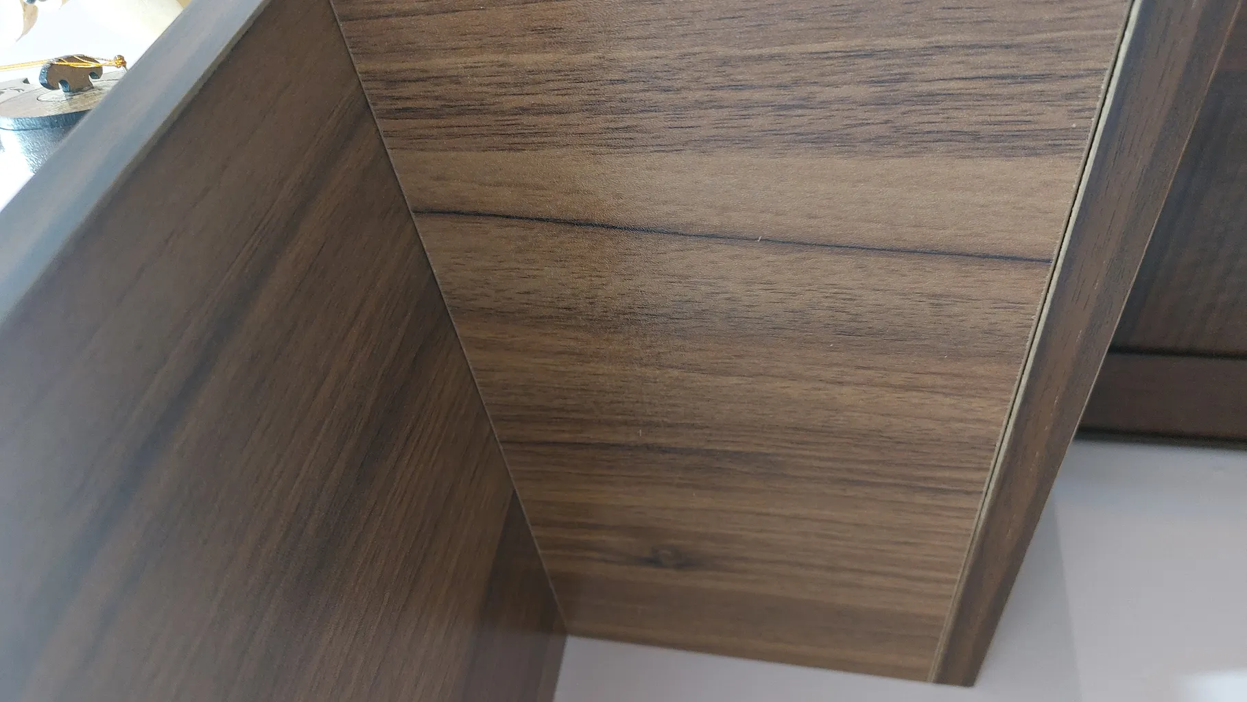 میز تلویزیون دیواری مدل 5421