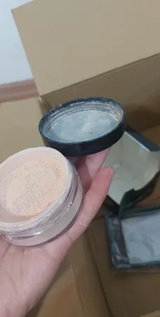 پودر تثبیت کننده آرایش لالا رخ شماره 01