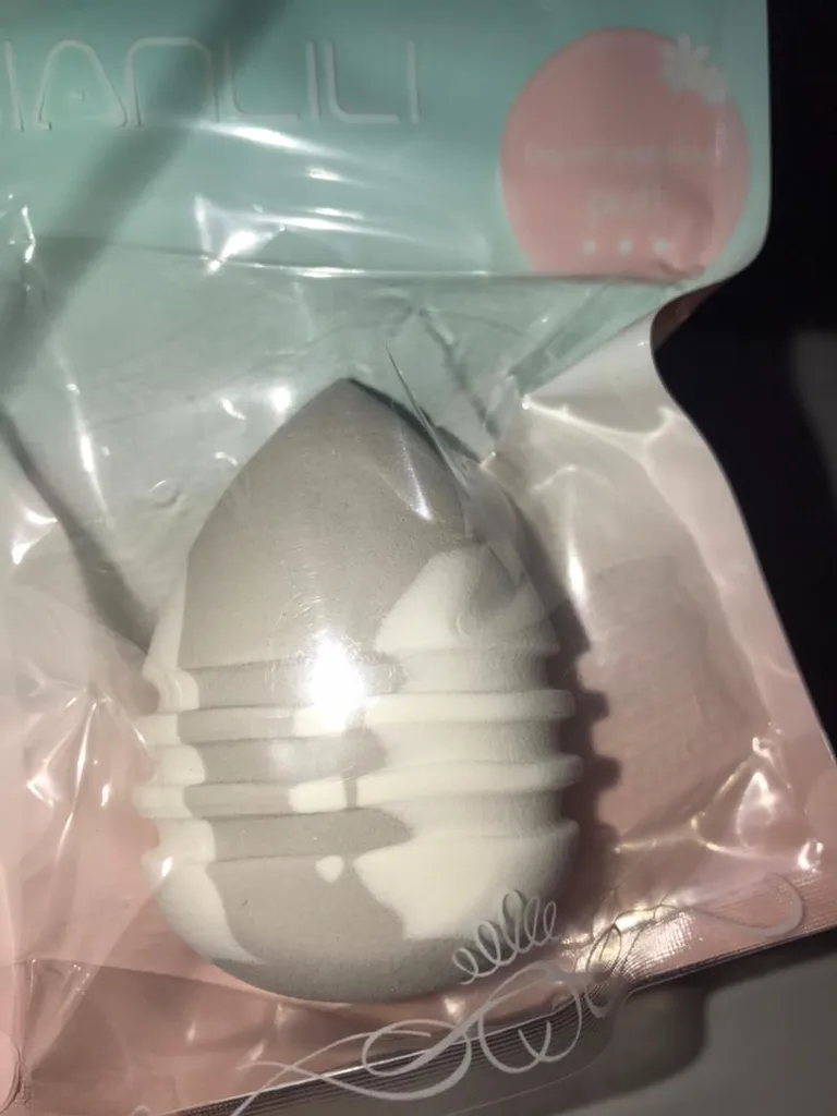 پد آرایشی مدل کیانلیلی