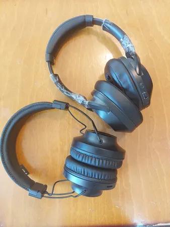 هدست بی سیم نیا مدل S4000