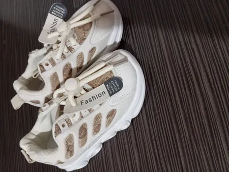 کفش مخصوص پیاده روی بچگانه مدل چراغ دار کد C-8203