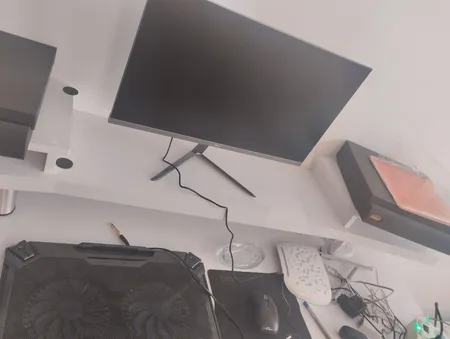 مانیتور جی پلاس مدل GDM-226LN سایز 22 اینچ، رزولوشن Full HD، پنل IPS، نرخ بروزرسانی تصویر 75 هرتز، یک پورت HDMI و یک پورت VGA