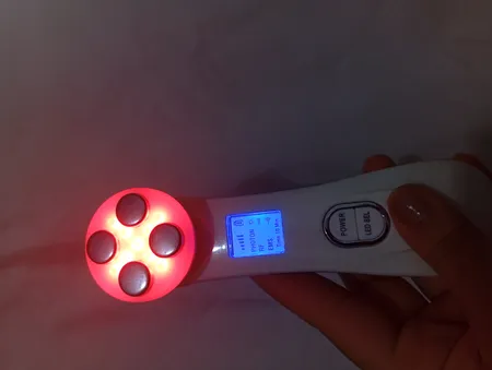 دستگاه جوانساز پوست مدل آر اف