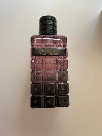 ادو پرفیوم زنانه فراگرنس ورد مدل رز سداکشن اسلندورس حجم 100 میلی لیتر