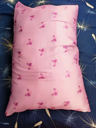رو بالشی مدل ساتن ابریشم طرح پروانه به همراه کش مو