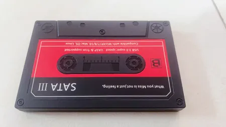 باکس هارد اکسترنال 2.5 اینچ نت پیل مدل NP-902