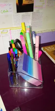 استند لوازم آرایشی مدل Ro01