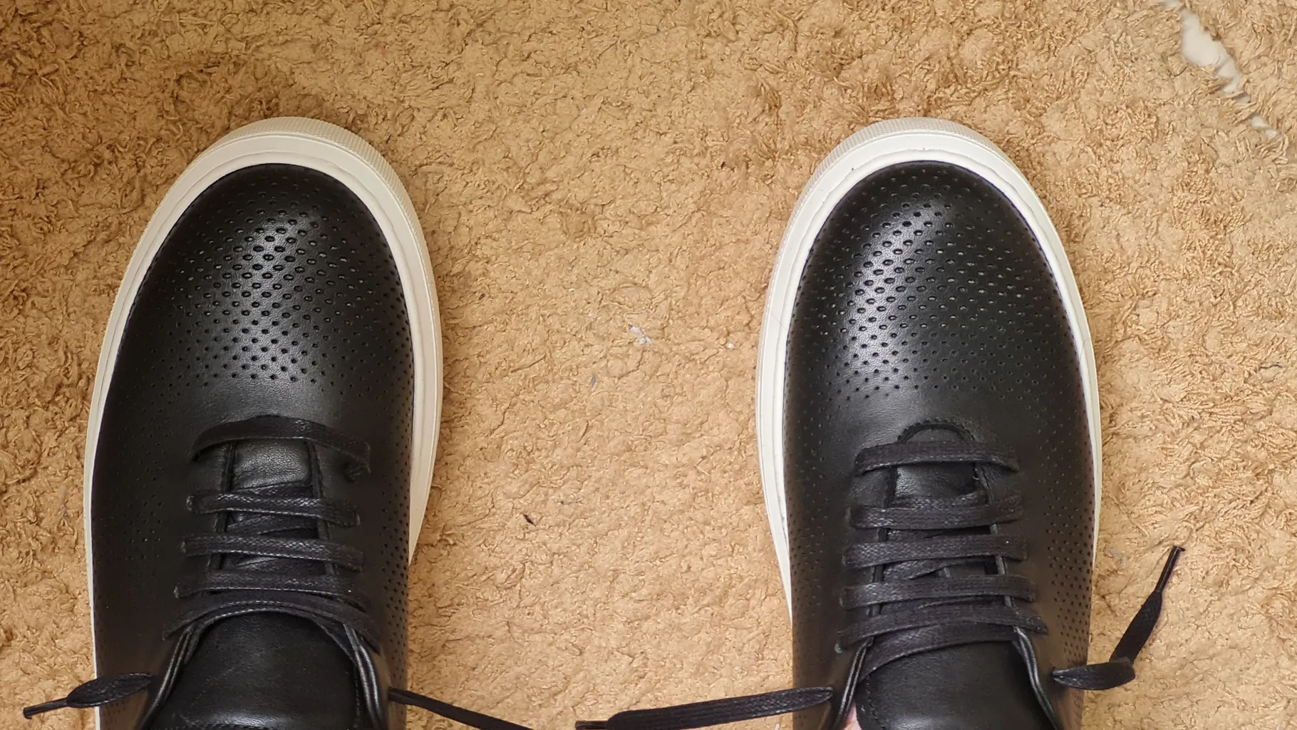 کفش روزمره زنانه چرم مشهد مدل j2558