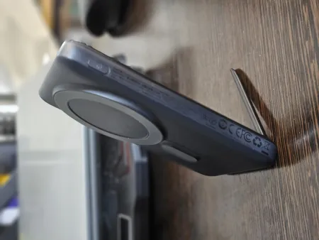 پاوربانک 20 وات بی‌سیم بیسوس مدل Magnetic Bracket ظرفیت 10000 میلی آمپر ساعت