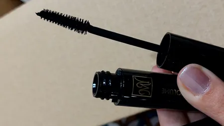 ریمل حجم دهنده مای سری Black Diamond مدل Luxurious