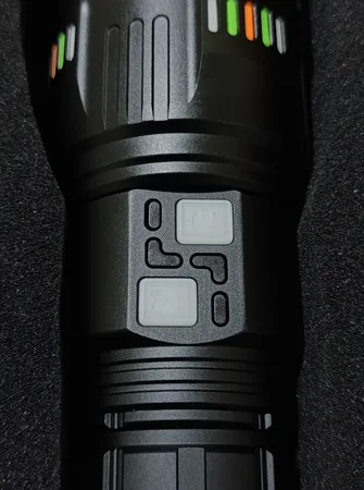 چراغ قوه دستی اسمال سان مدل T601 با نور مهتابی