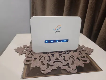 مودم 4.5G همراه اول مدل MIMO 4x4-HA6400 به همراه کارت فعالسازی سیم‌کارت اعتباری و 300 گیگابایت اینترنت 1 ساله