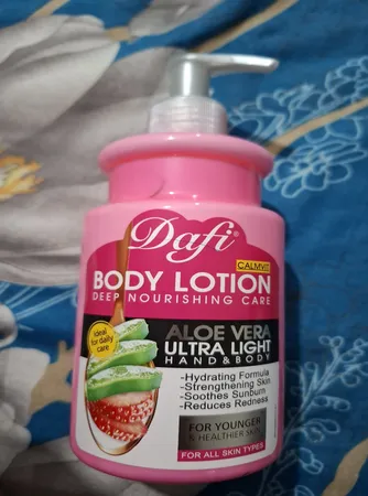 لوسیون بدن دافی مدل آلوئه ورا حجم 470 میلی لیتر