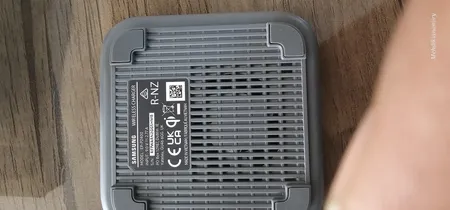 شارژر بی سیم 15 وات سامسونگ مدل SuperFast EP-P2400