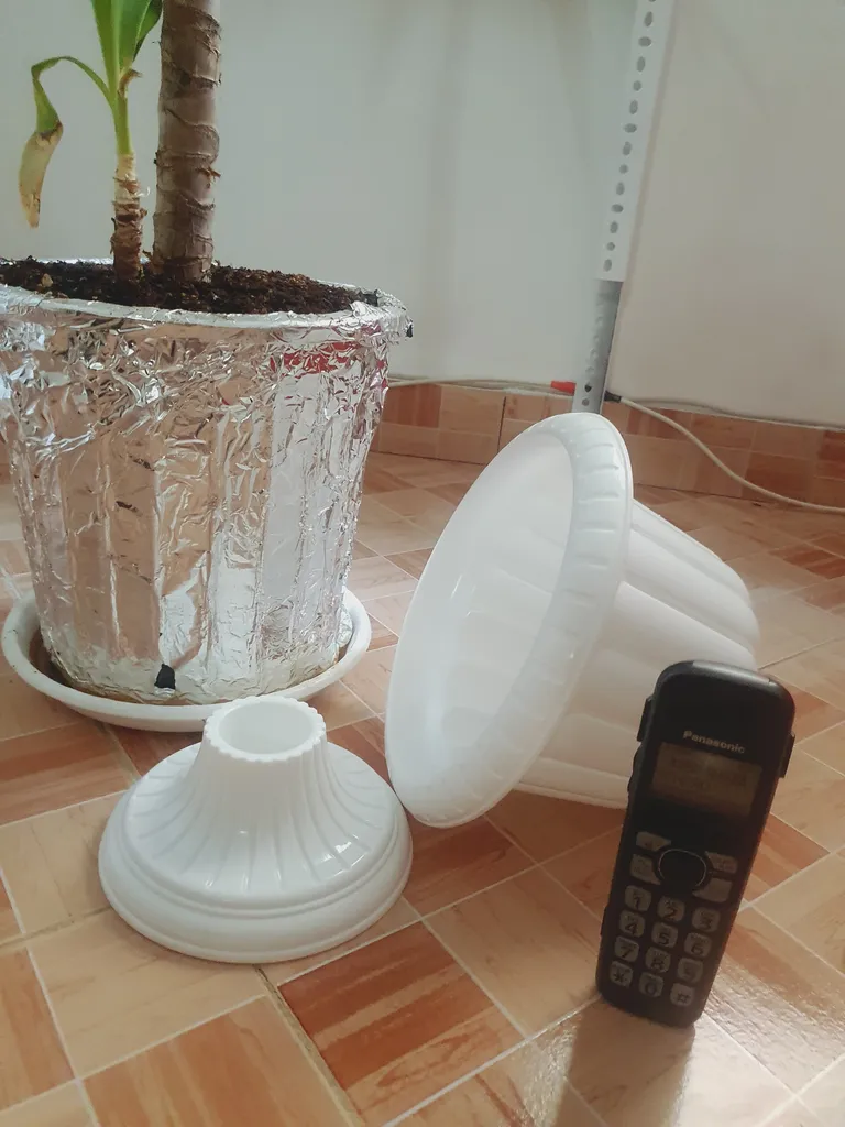 گلدان کلاسیک مدل پایه دار کد25cm