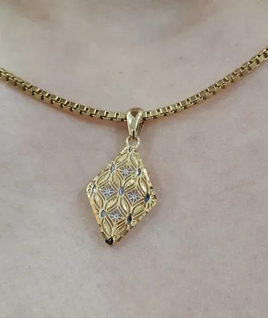 آویز گردنبند طلا 18 عیار زنانه طلای مستجابی مدل  لوزی آوا کد 07