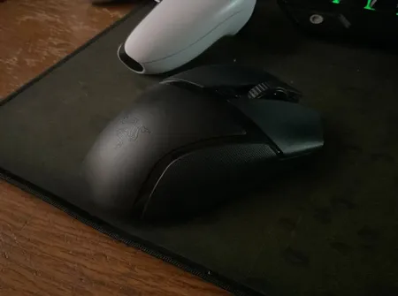 ماوس بی سیم مخصوص بازی ریزر مدل Basilisk X HyperSpeed