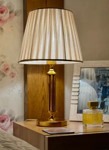 تجریه خرید آباژور رومیزی زیمادر مدل کارتر